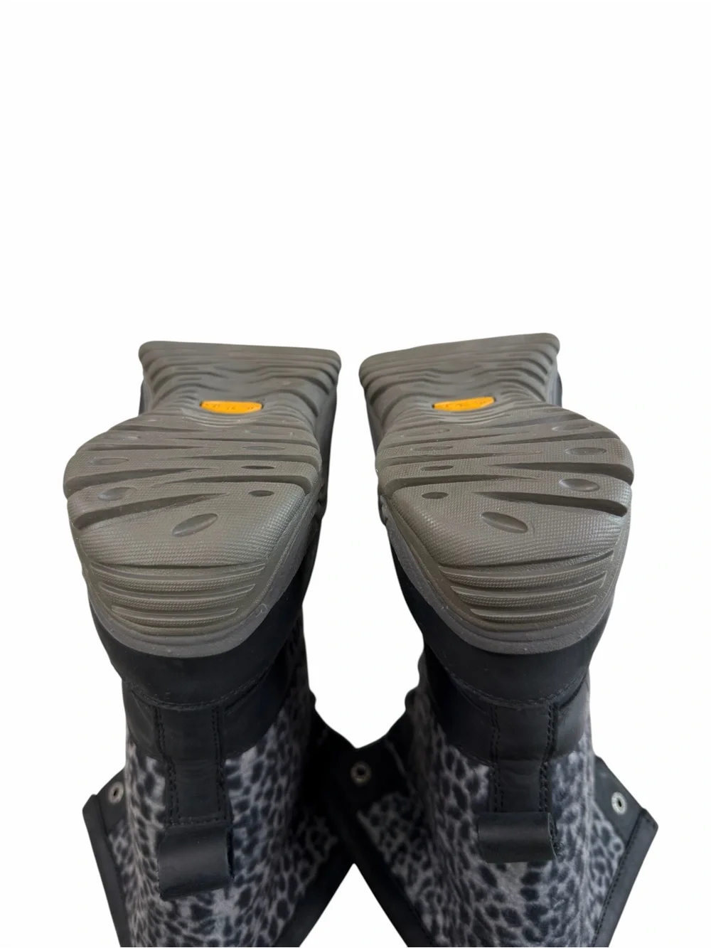 Ugg Adirondack II Exotic Waterproof Black Leopard Print Size 11